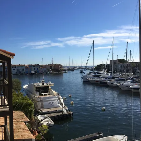 De Luxe A Port Гримо